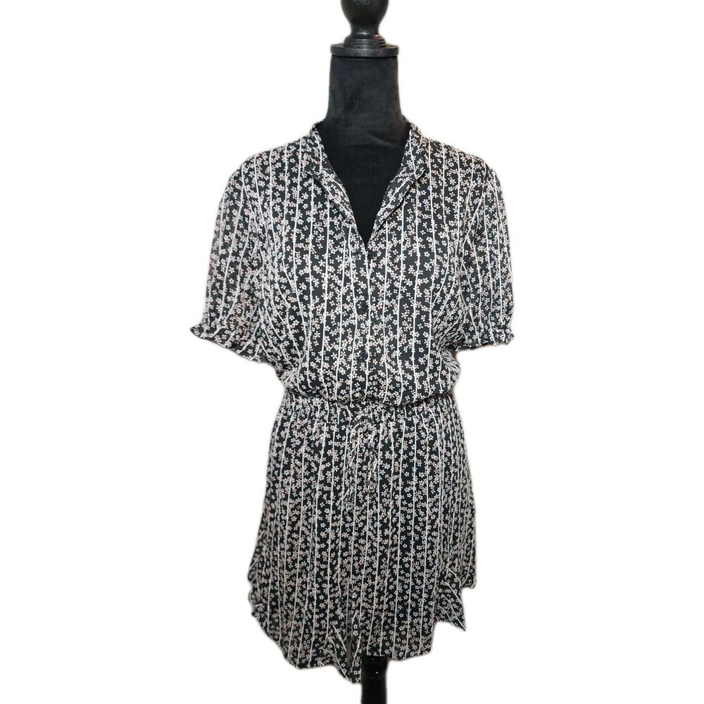 Francesca’s Floral Black And White Women's Romper New With Tags Size XL Summer